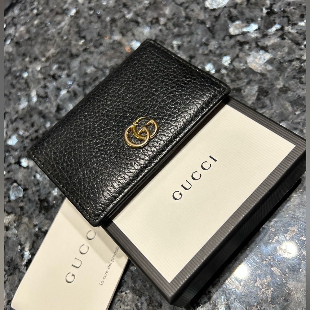 Gucci Black Pebbled Leather Card Holder with Gold Double G